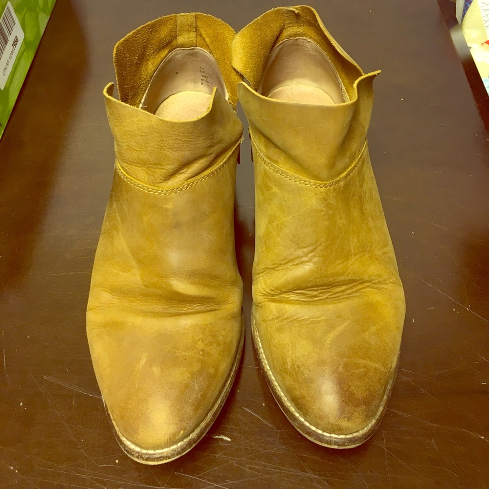 Size 8 Seychelles booties